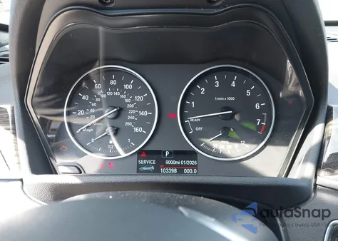 2017 BMW X1 xDrive28I из США, поврежденный, VIN WBXHT3C38H5F85335